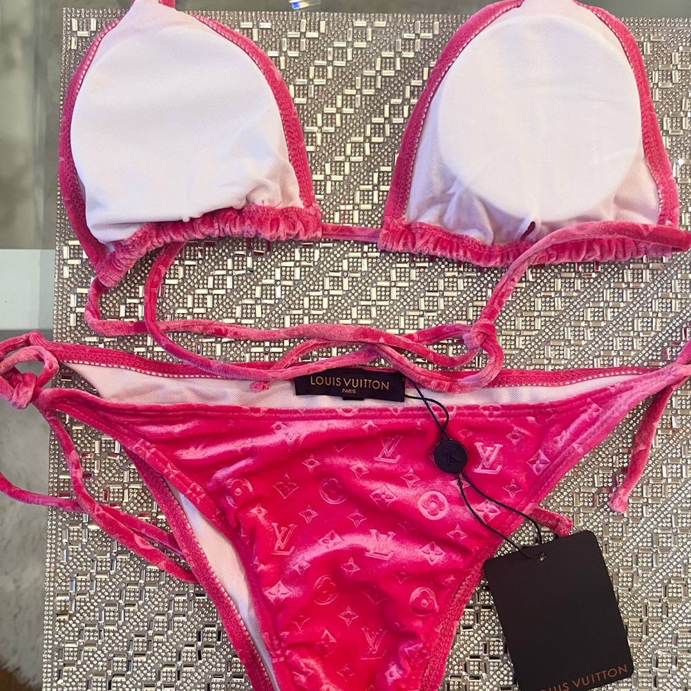 Louis Vuitton Pink Velvet Monogram Triangle Bikini Set - Picture 5 of 12